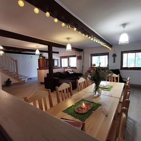 Zielone Wzgorze بيت خشبي *